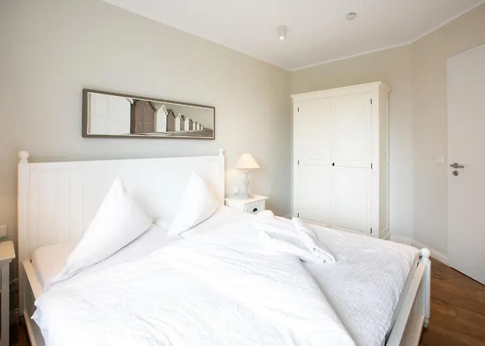 Haus Delft Anjola * ユイスト